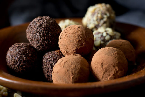 sugar-free-chocolate-truffles-17-600x400